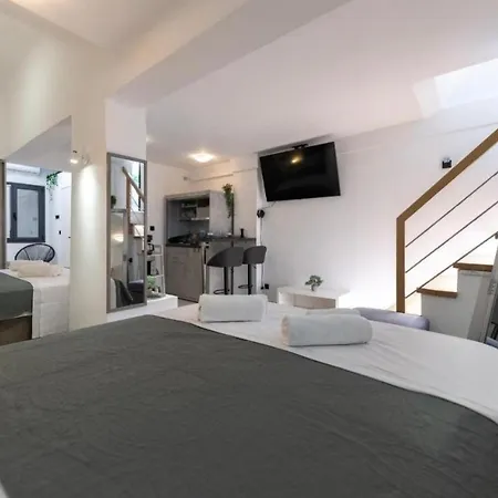 Kostas Plaka Square Apartment Athens Exterior photo